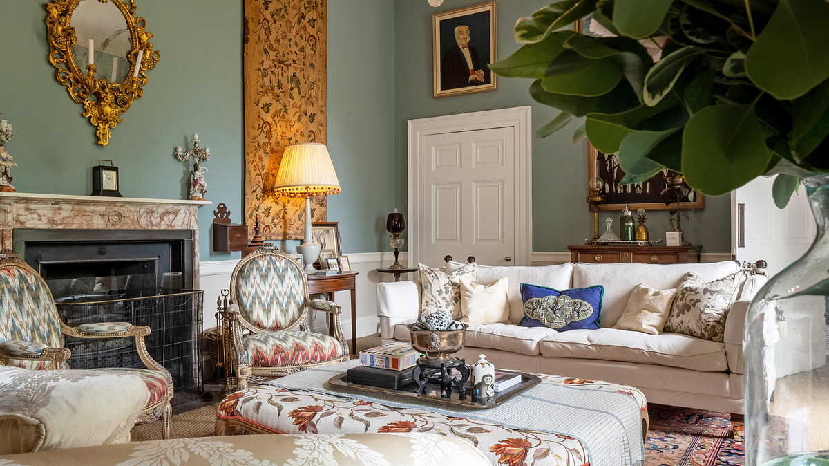 Country House for sale with 6 bedrooms, Etwall, Derbyshire Fine & Country