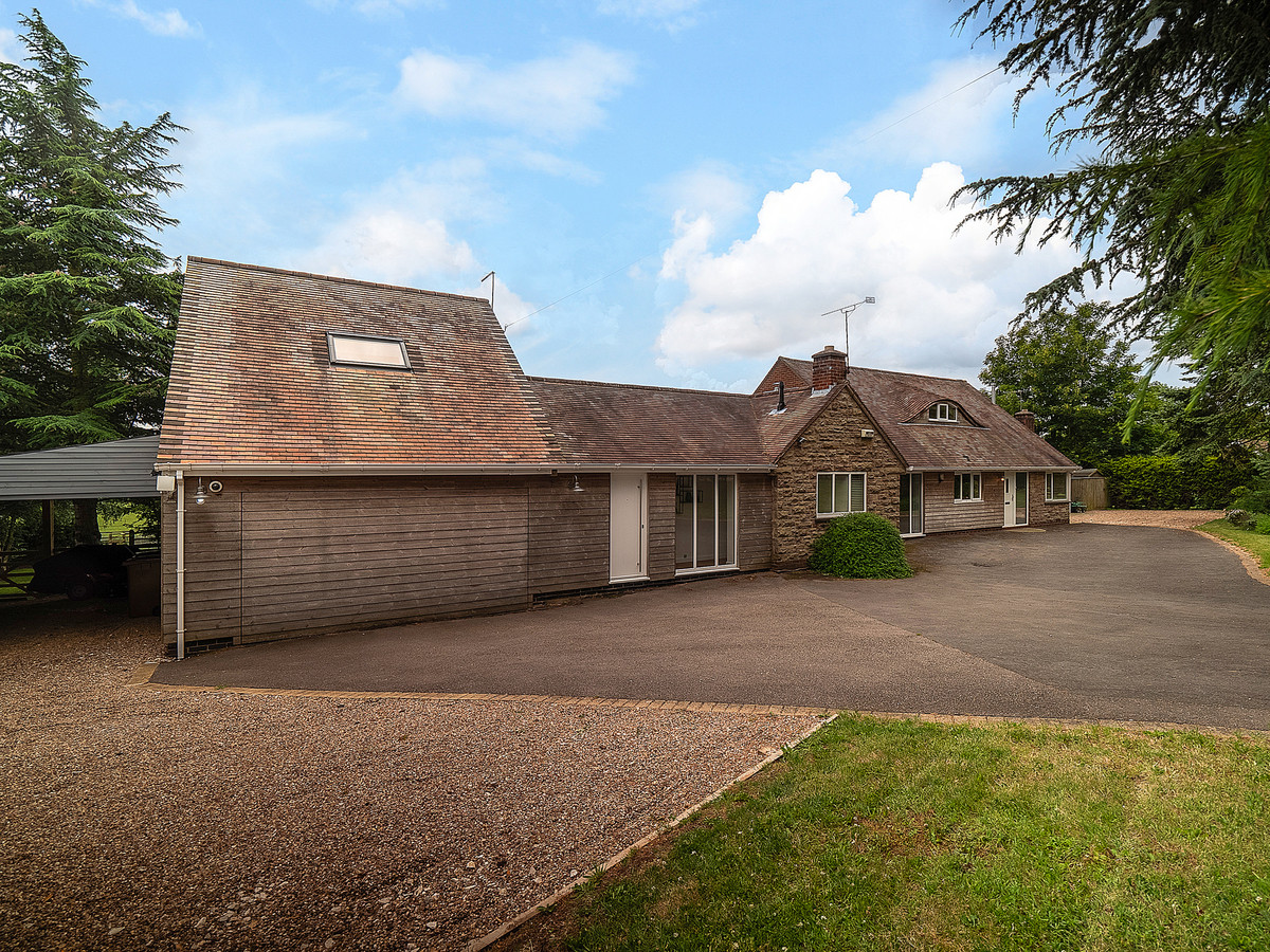 Detached House for sale with 5 bedrooms, Burnaston, Derby Fine & Country