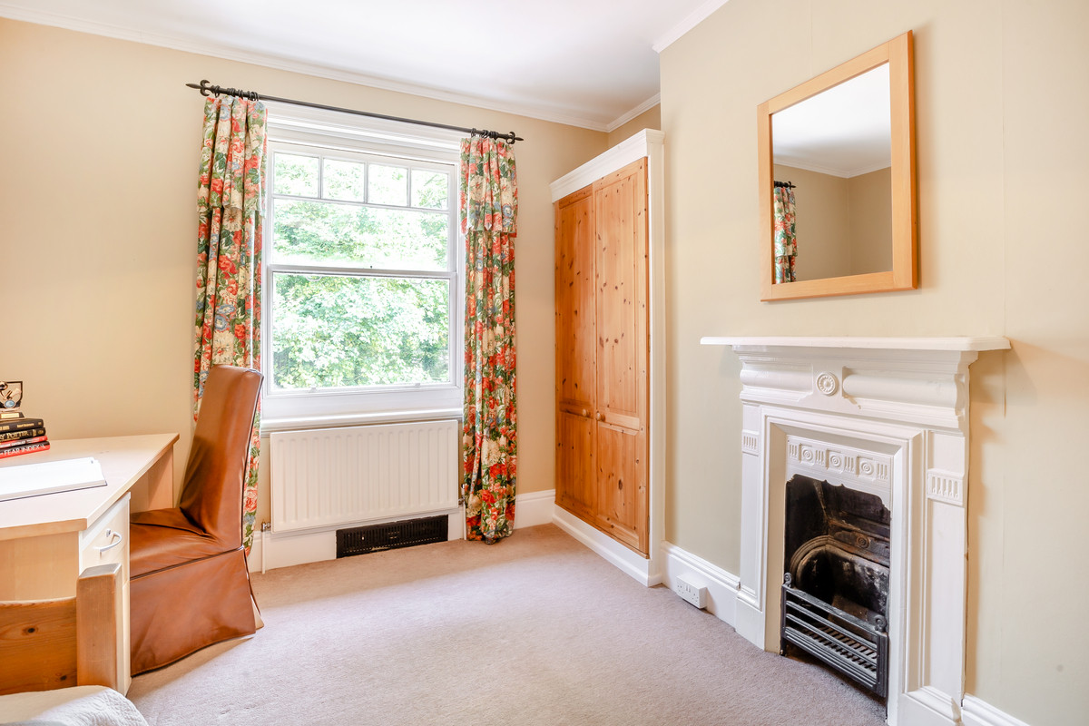 Detached House for sale with 8 bedrooms, Parwich, Derbyshire Fine