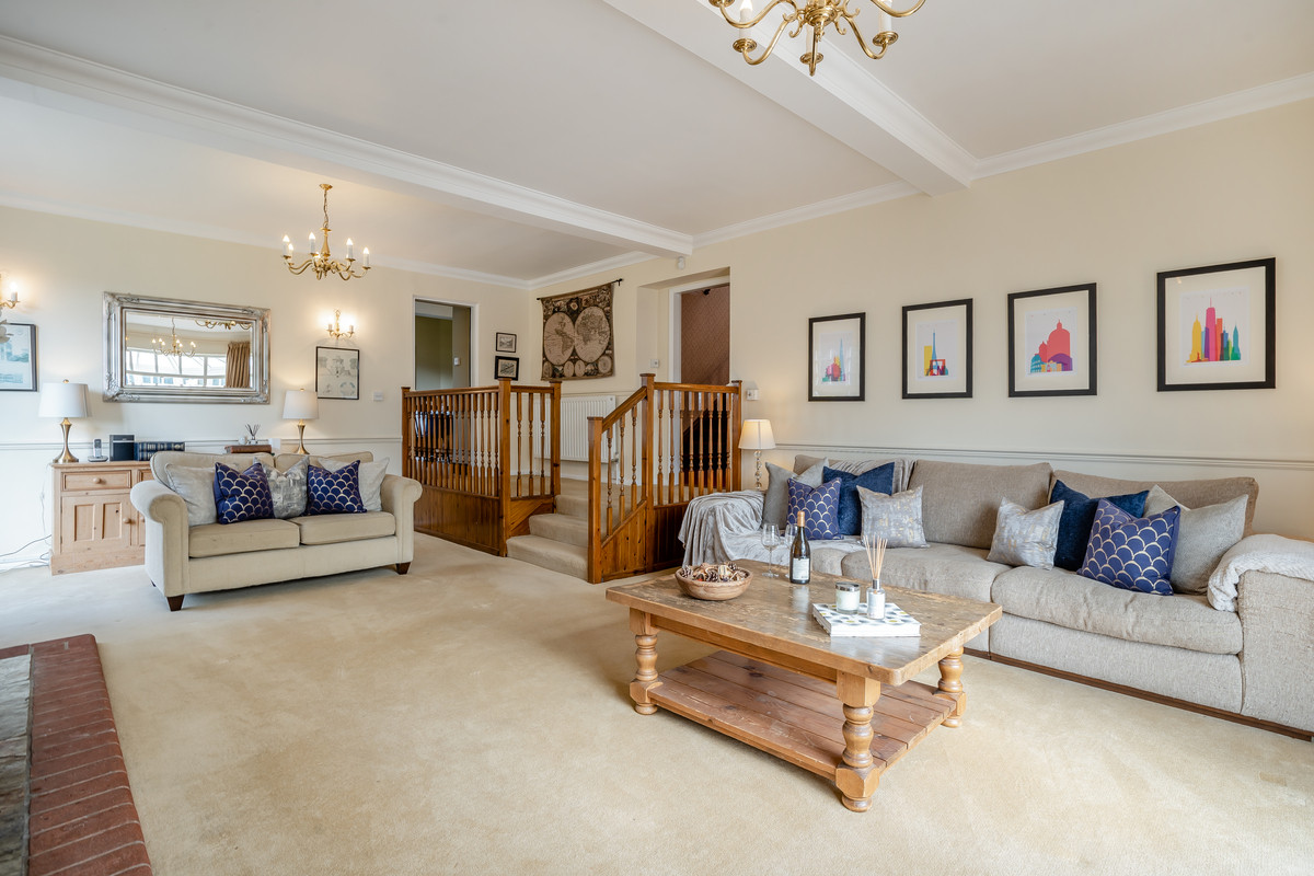 Detached House for sale with 8 bedrooms, Parwich, Derbyshire Fine