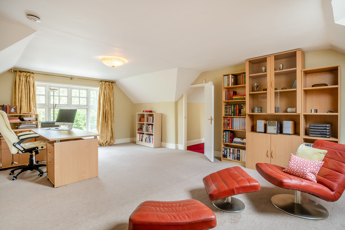 Detached House for sale with 8 bedrooms, Parwich, Derbyshire Fine