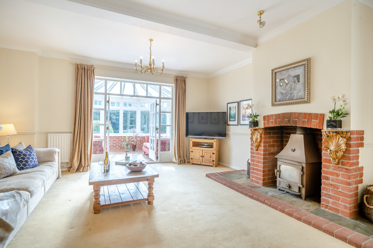 Detached House for sale with 8 bedrooms, Parwich, Derbyshire Fine