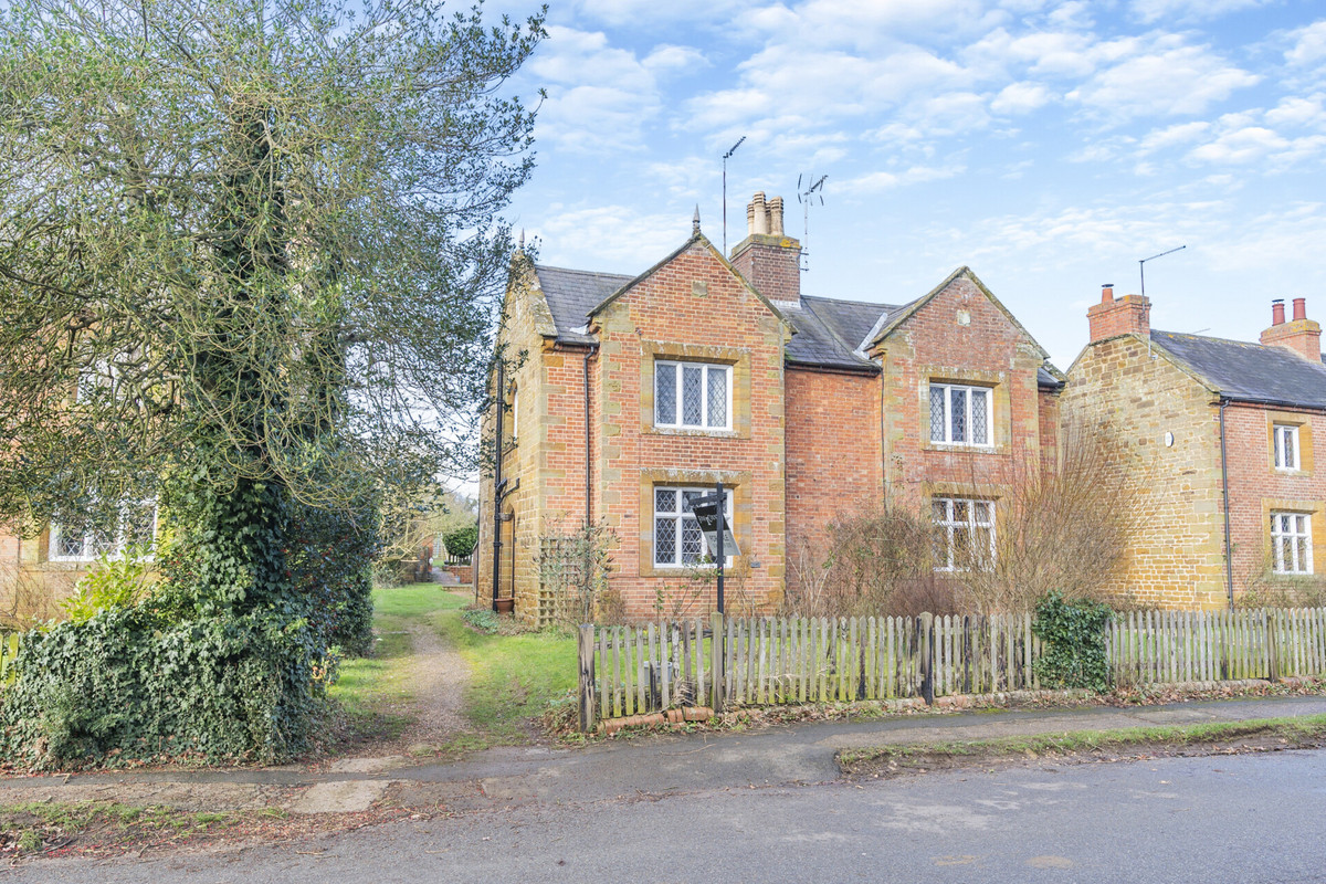 Cottage for sale with 3 bedrooms, Main Street Great Brington