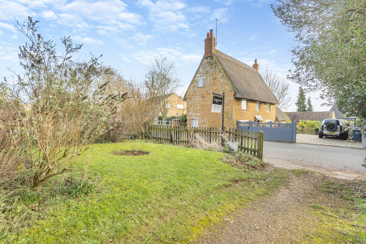 Cottage for sale with 3 bedrooms, Main Street Great Brington