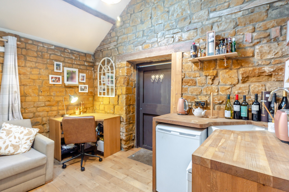 Cottage for sale with 3 bedrooms, Main Street Great Brington