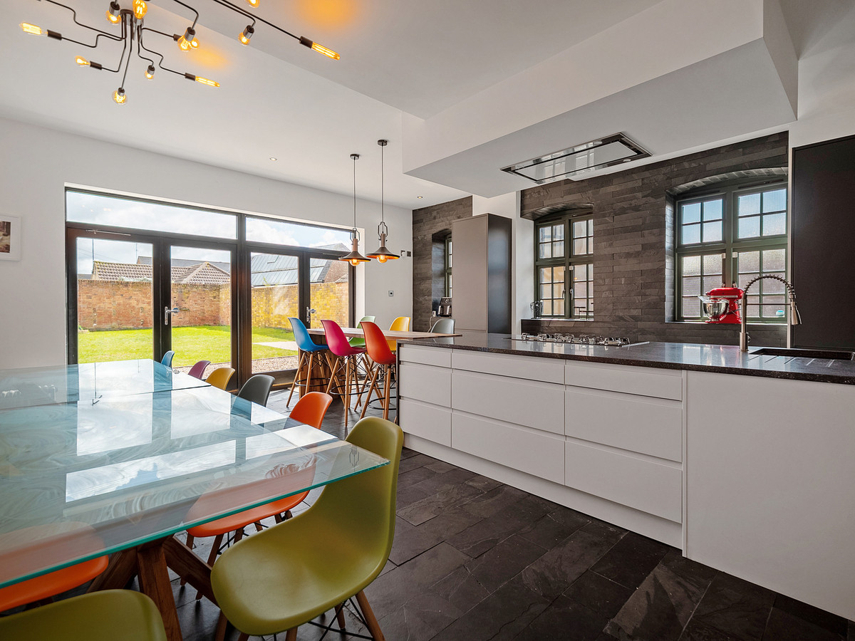 Detached House for sale with 6 bedrooms, Alexandra Street Burton