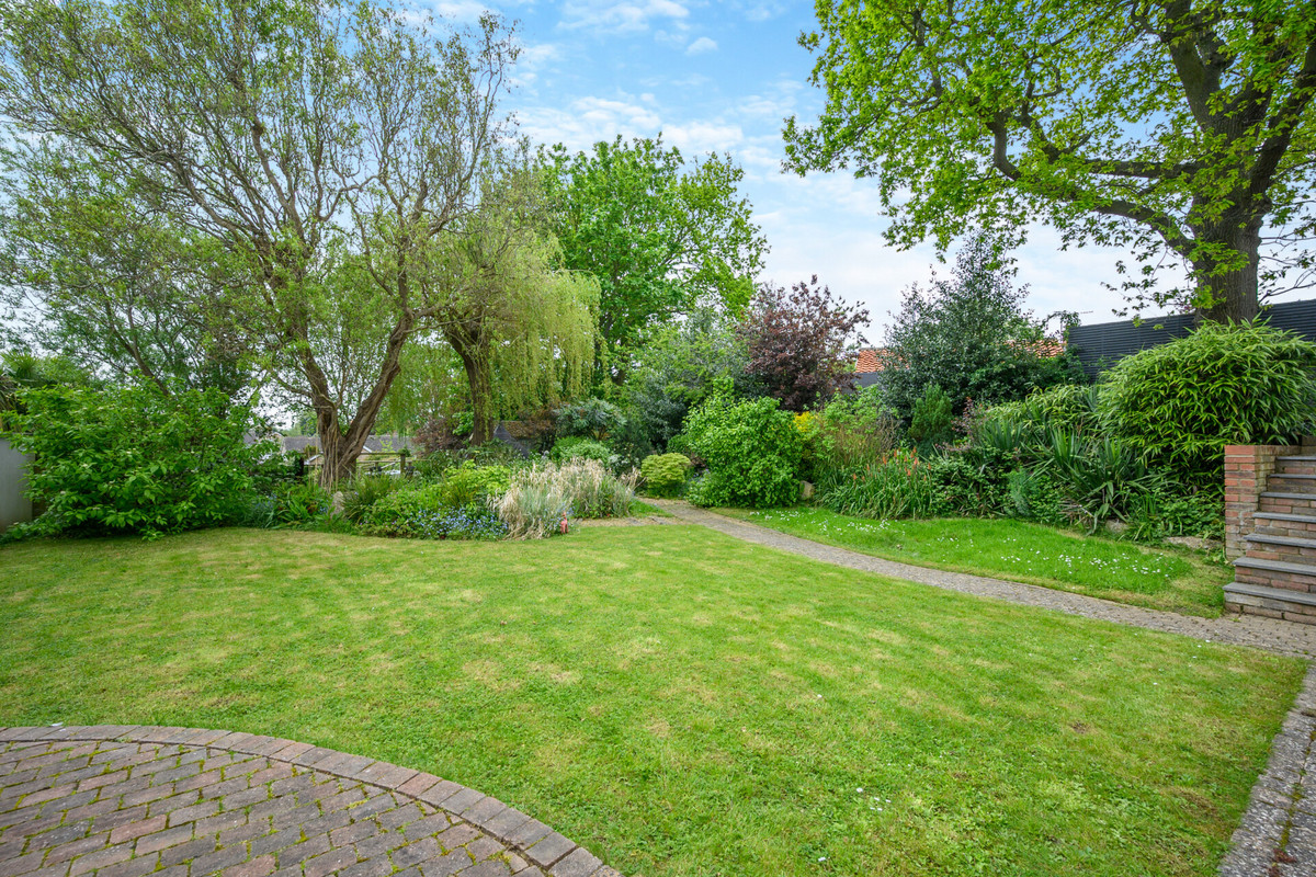 Detached House for sale with 5 bedrooms, Little Lane Wollaston ...