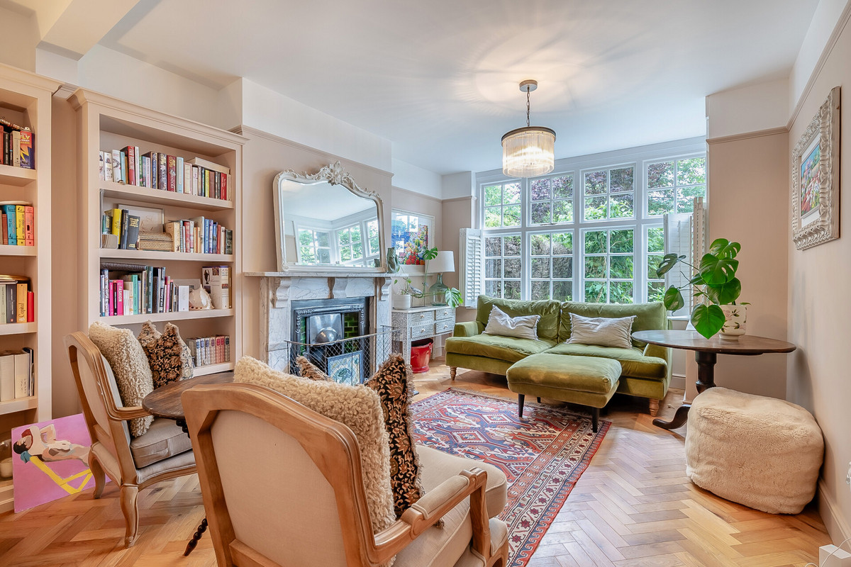 Cottage for sale with 5 bedrooms, Pitsford Road Chapel Brampton