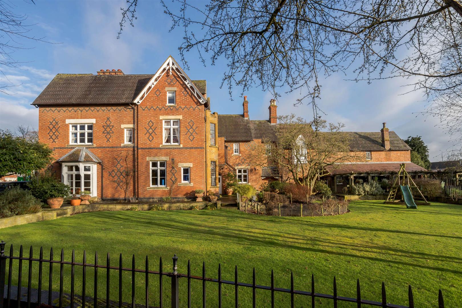 9 bedroom House for sale in Rugby