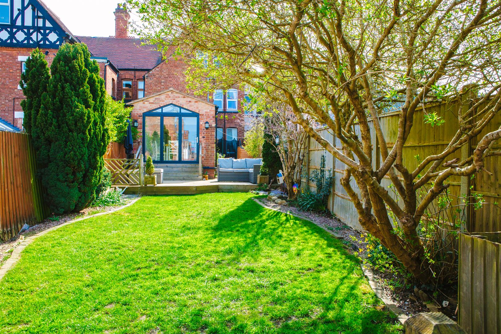 5 bedroom Town House for sale in Rugby