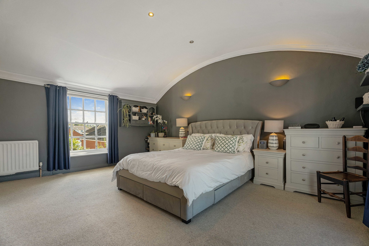 Detached House for sale with 5 bedrooms, Main Street, Long Lawford Fine & Country