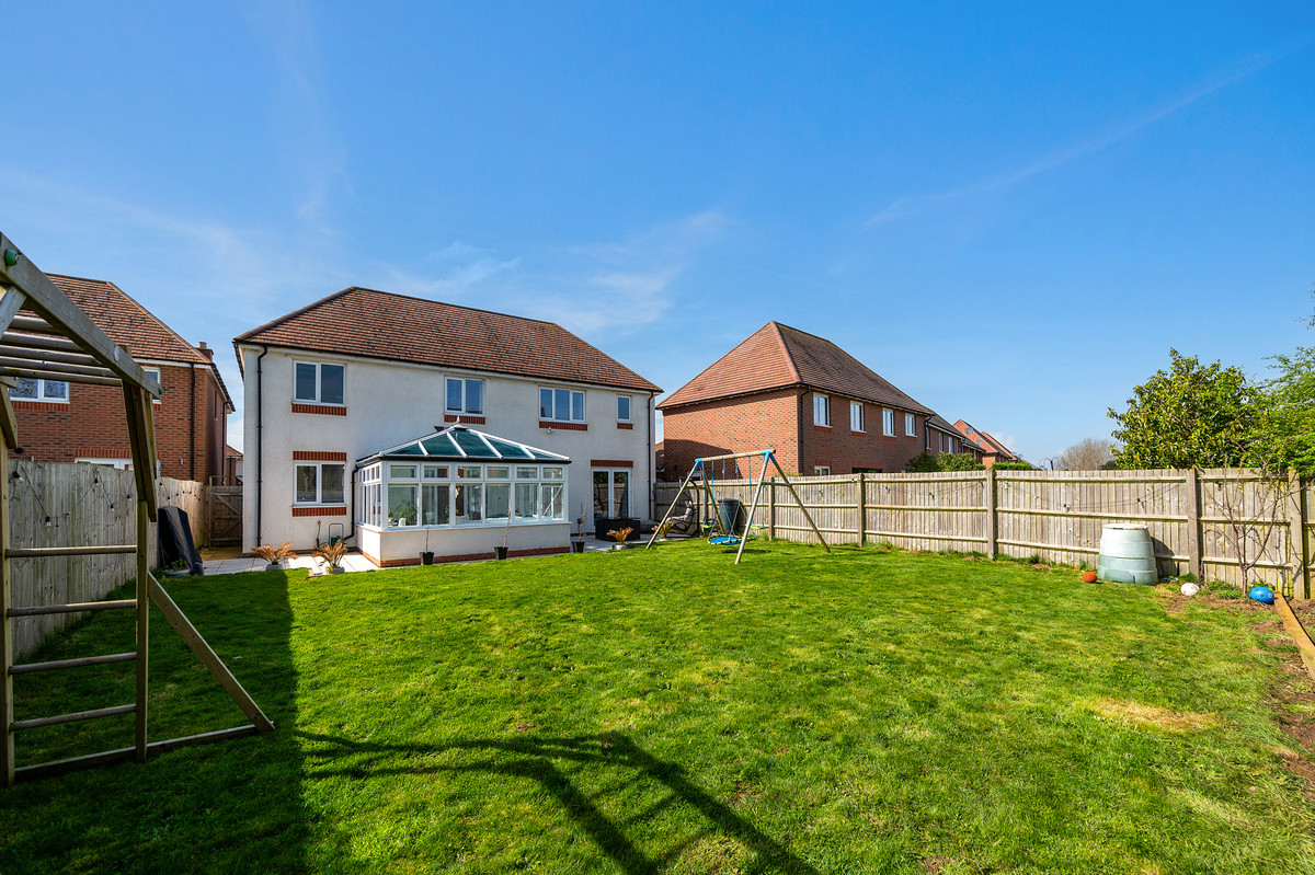 Detached House for sale with 5 bedrooms, Ophelia Crescent Cawston