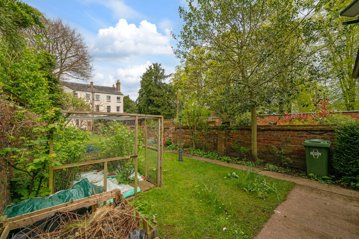 Townhouse for sale with 5 bedrooms, Hillmorton Road Rugby, Warwickshire Fine & Country