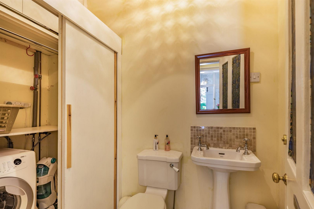 Detached House for sale with 6 bedrooms, Arden House Blossomfield Road