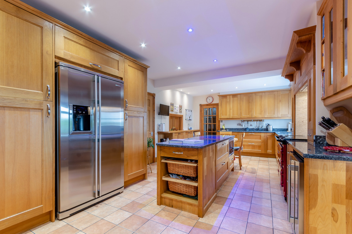 Country House for sale with 6 bedrooms, Chinnor Road Thame, Oxfordshire