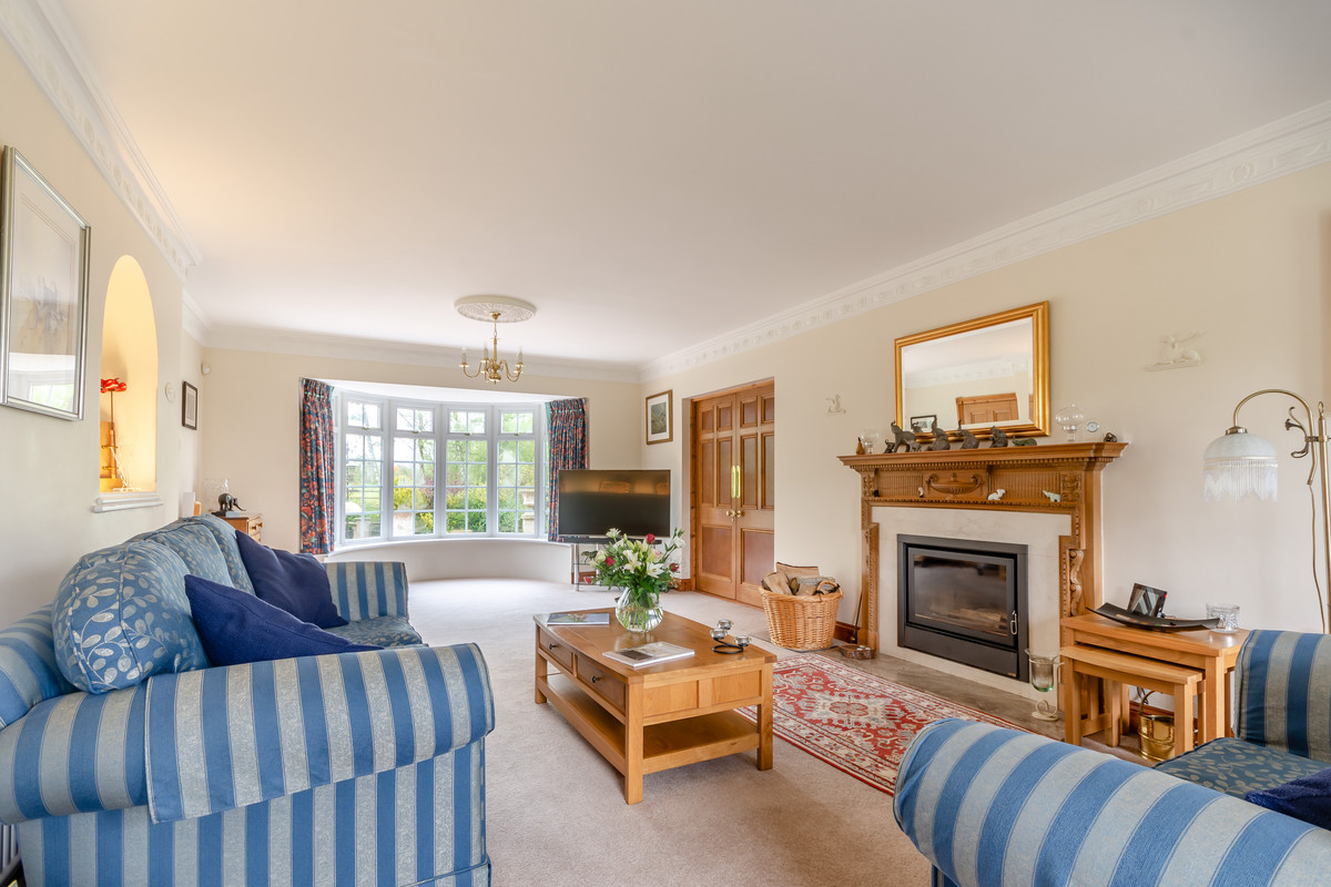 Country House for sale with 6 bedrooms, Chinnor Road Thame, Oxfordshire