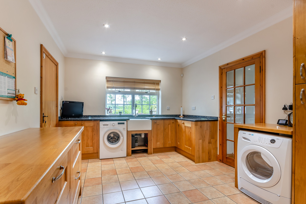 Country House for sale with 6 bedrooms, Chinnor Road Thame, Oxfordshire