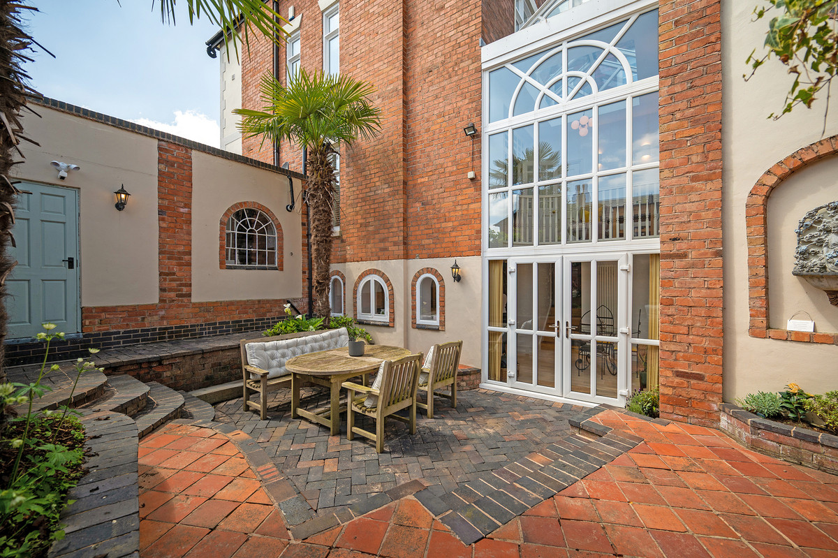 SemiDetached House for sale with 5 bedrooms, Wentworth Road, Harborne