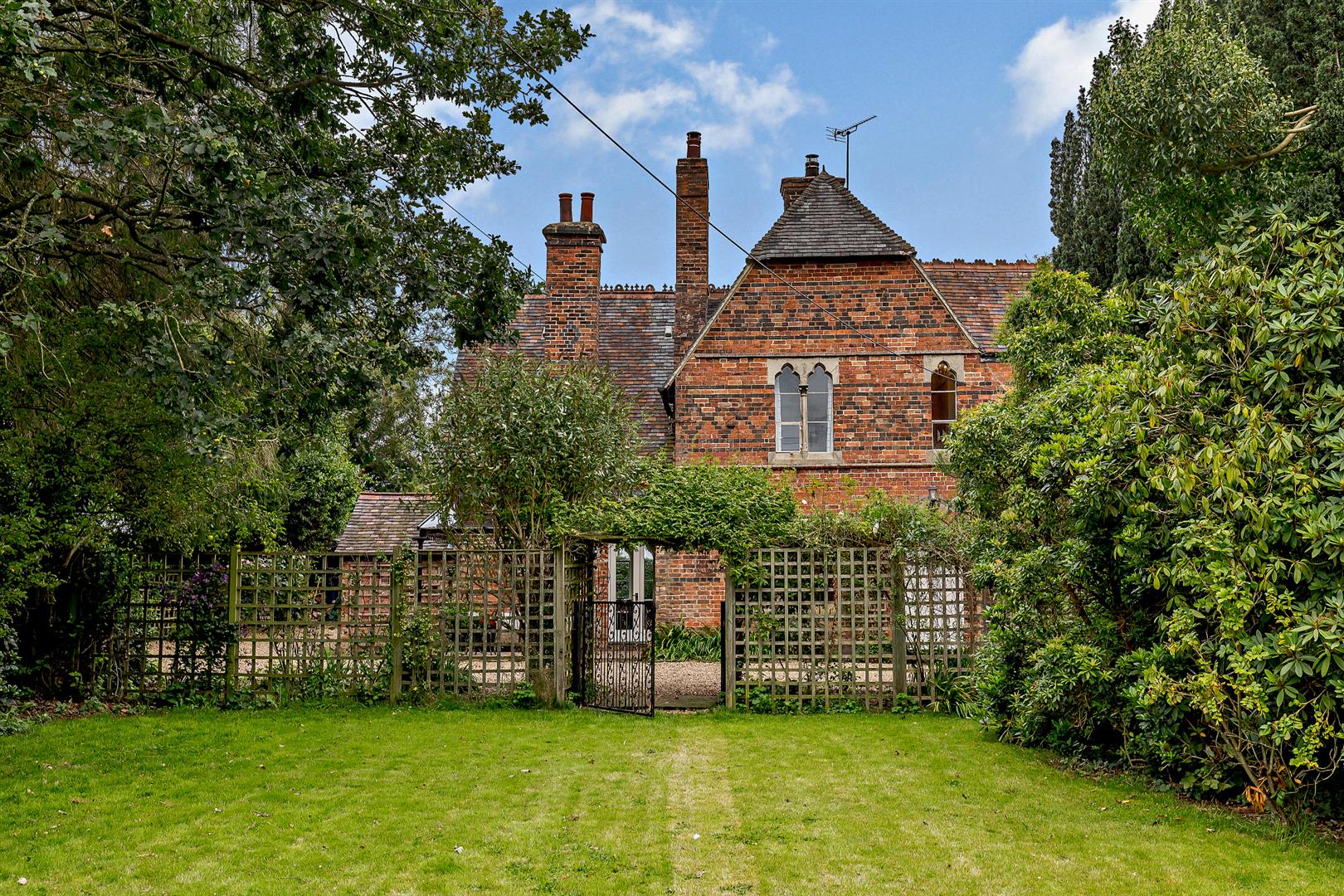 3 bedroom House for sale in Uttoxeter