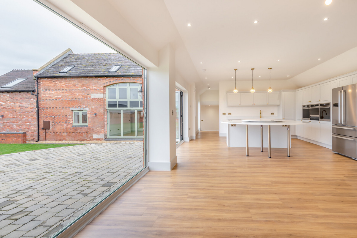 Barn Conversion for sale with 5 bedrooms, Thorneyfields Lane