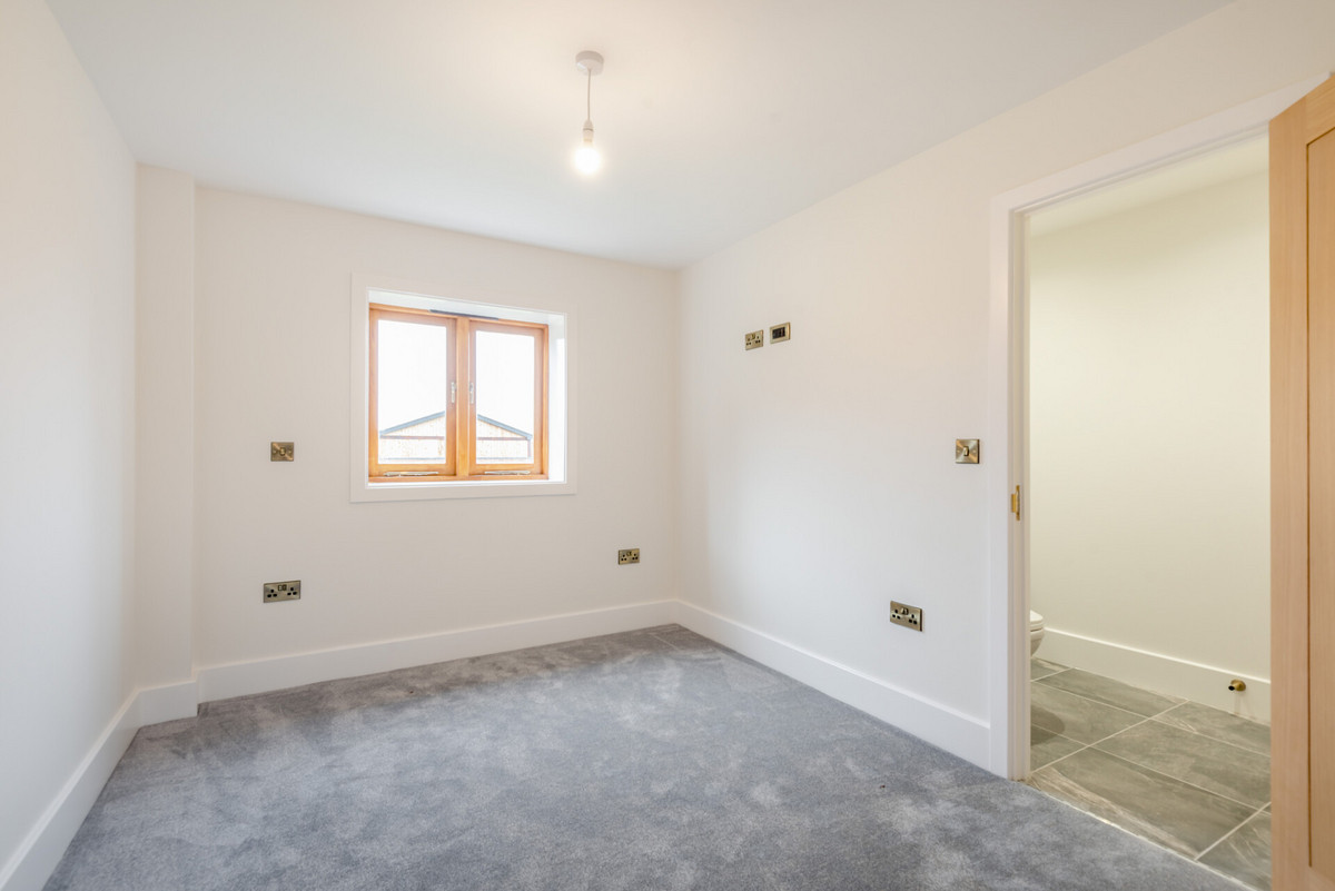 Barn Conversion for sale with 5 bedrooms, Thorneyfields Lane