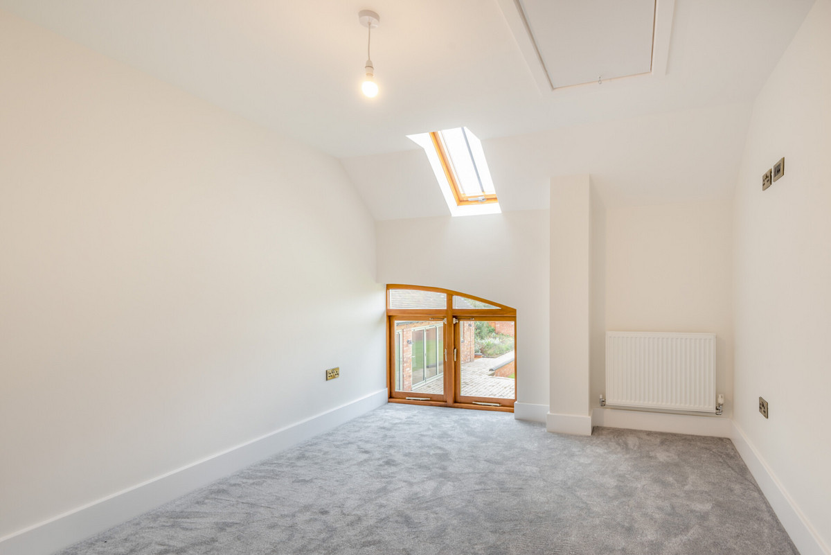 Barn Conversion for sale with 5 bedrooms, Thorneyfields Lane