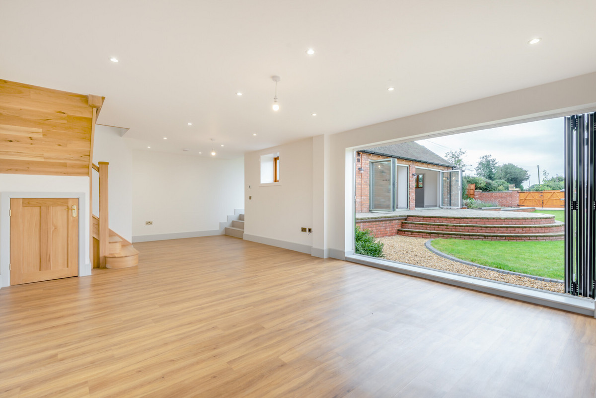 Barn Conversion for sale with 5 bedrooms, Thorneyfields Lane