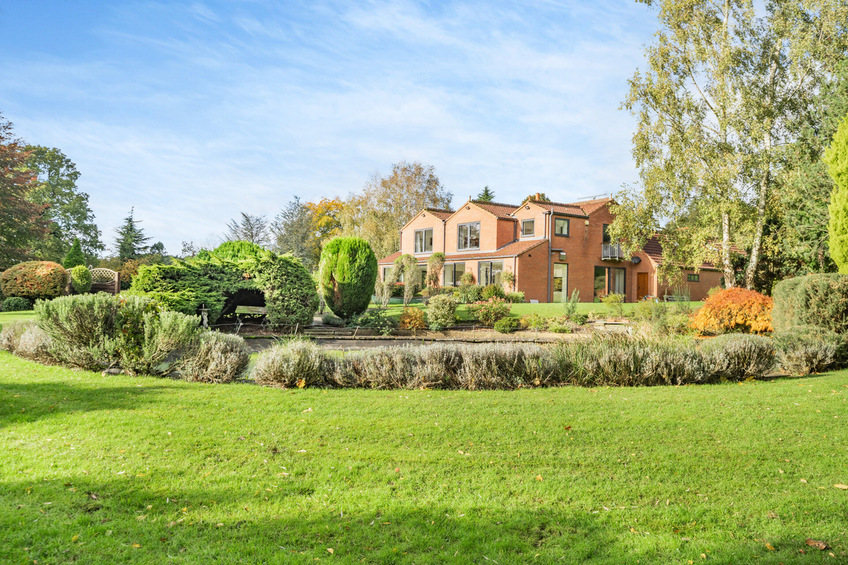 Detached House for sale with 4 bedrooms, Holdiford Road, Tixall Fine