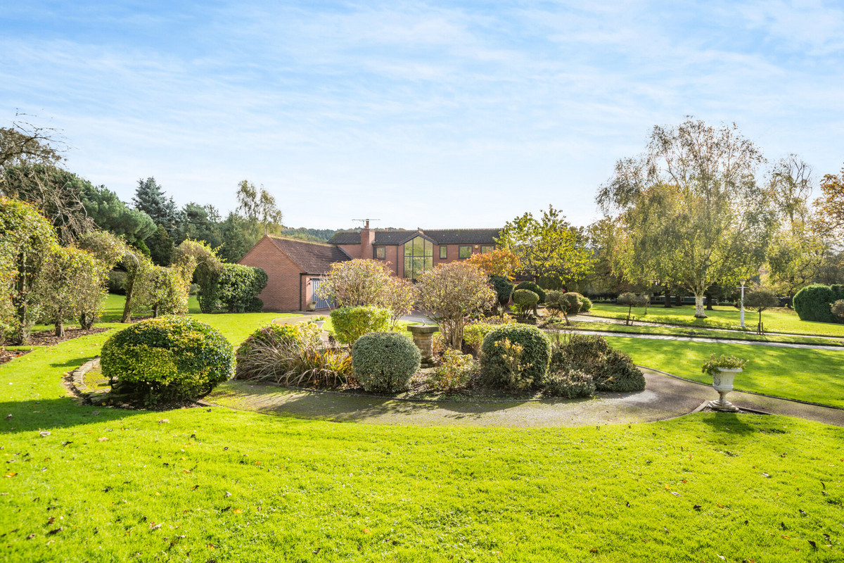 Detached House for sale with 4 bedrooms, Holdiford Road, Tixall Fine