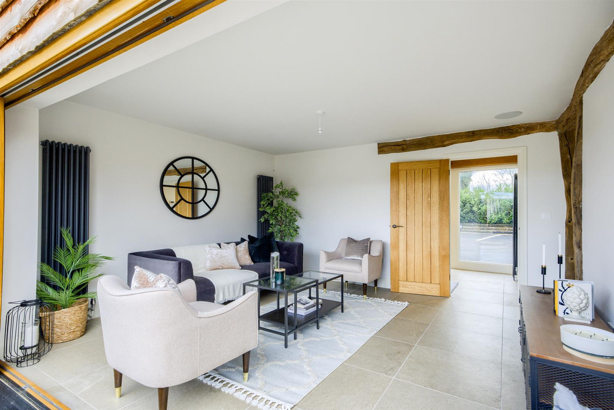 Barn Conversion for sale with 3 bedrooms, Wolverhampton Road, Prestwood