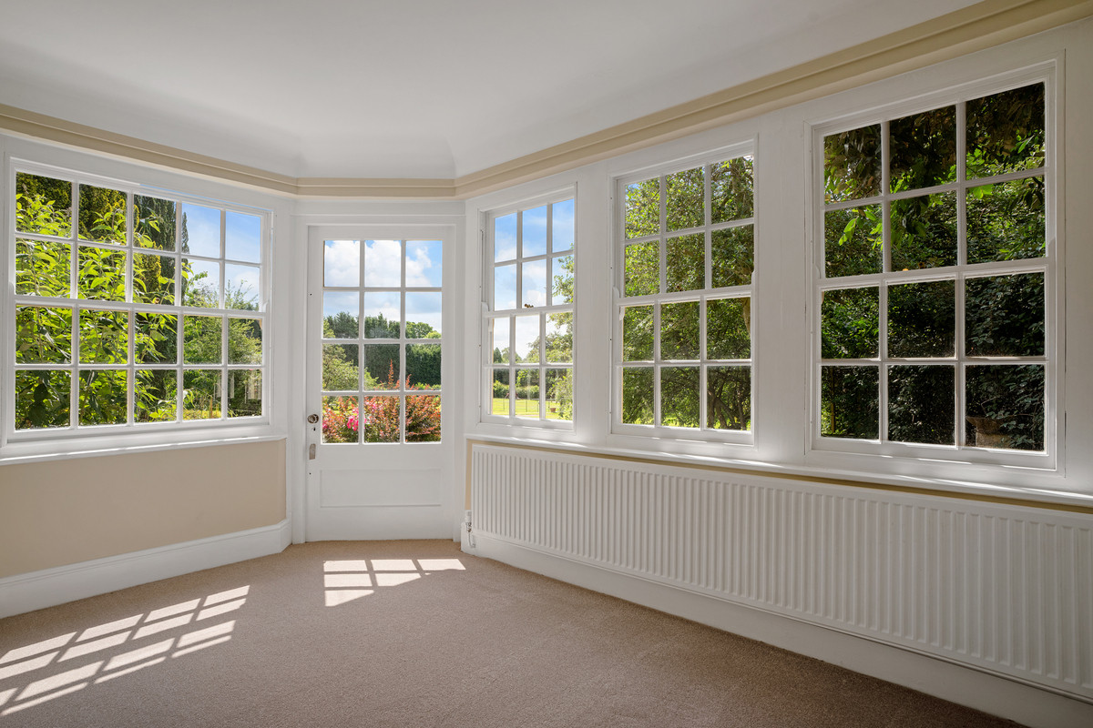 Country House for sale with 5 bedrooms, Dobes Lane Brockencote