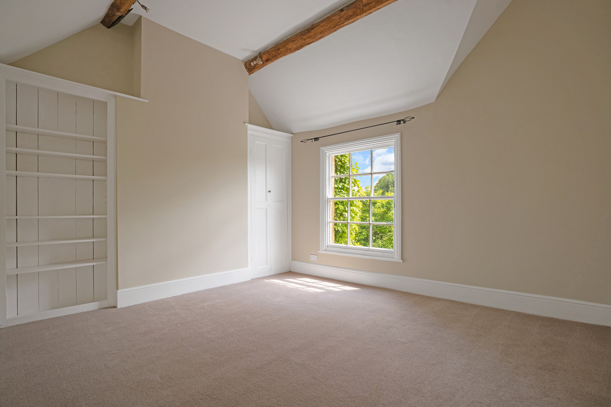 Country House for sale with 5 bedrooms, Dobes Lane Brockencote