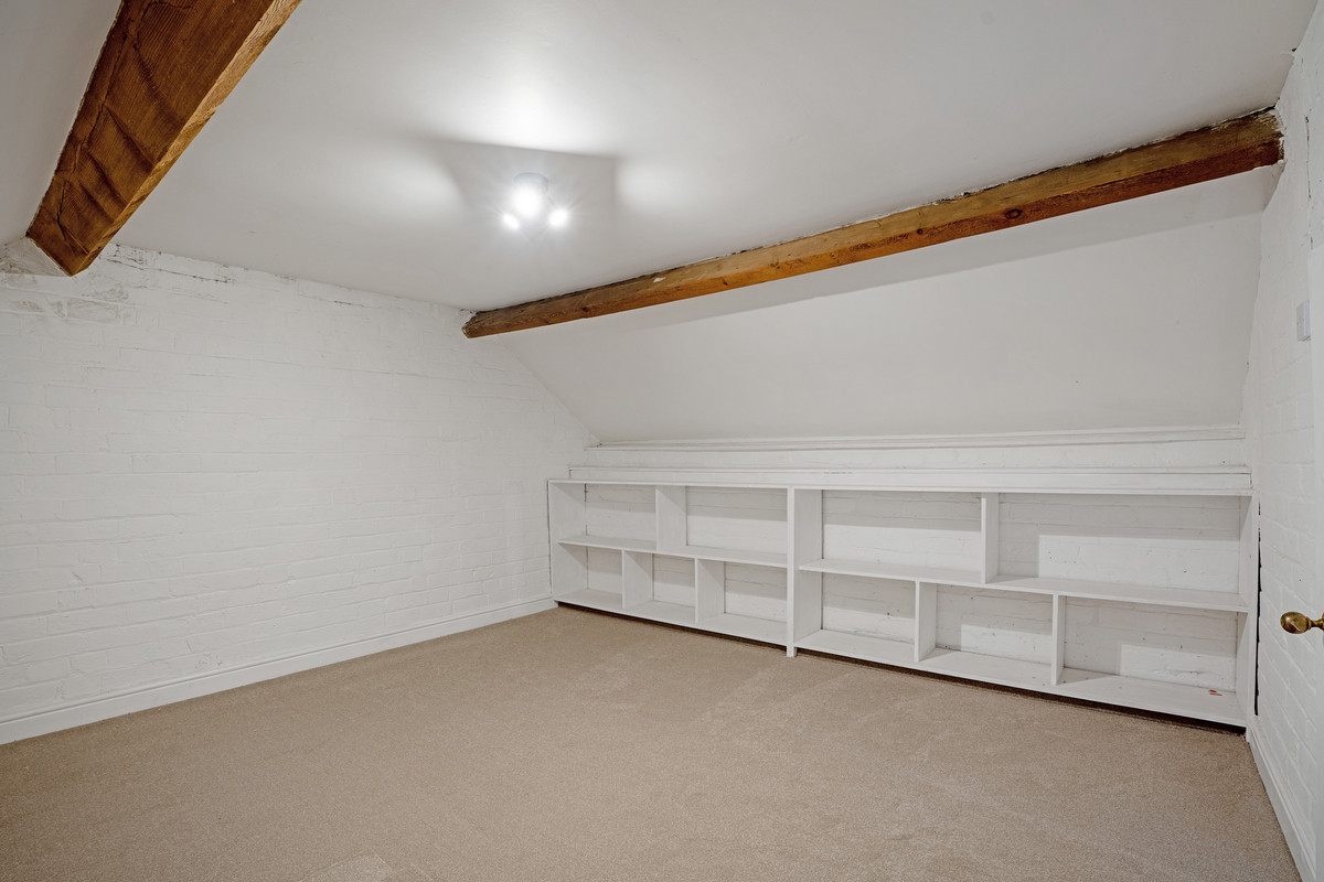 Country House for sale with 5 bedrooms, Dobes Lane Brockencote