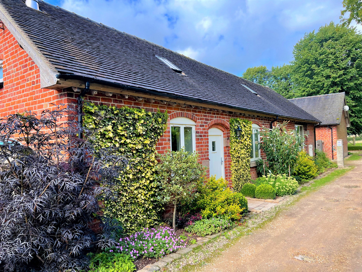 Barn Conversion for sale with 3 bedrooms, Poppiefields Longslow Market Drayton, Shropshire