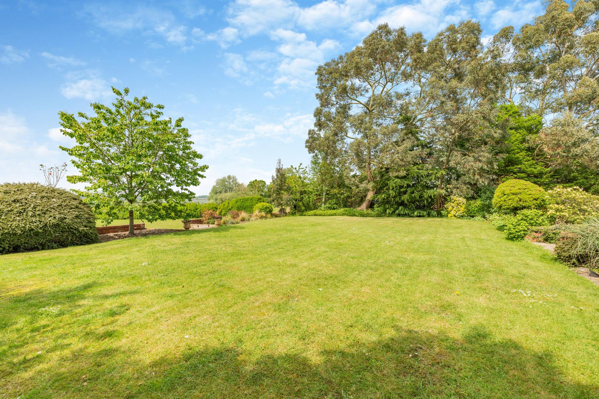 Barn Conversion for sale with 6 bedrooms, Hall Lane - Shifnal ...