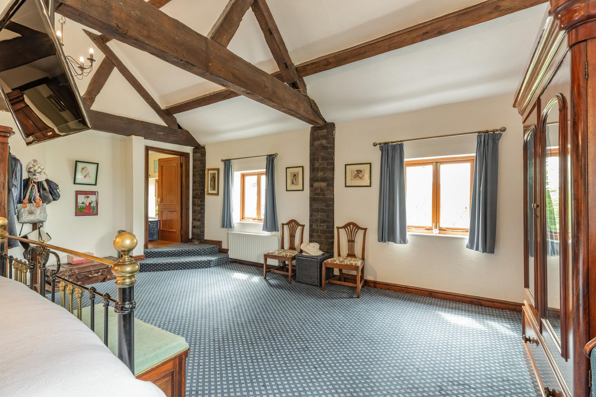 Barn Conversion for sale with 6 bedrooms, Hall Lane Shifnal