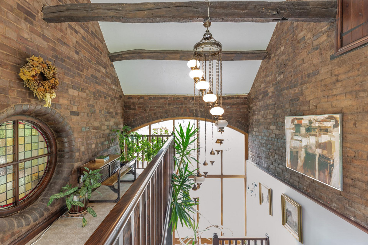 Barn Conversion for sale with 6 bedrooms, Hall Lane Shifnal