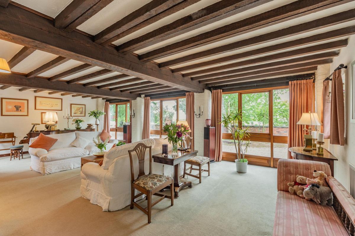 Barn Conversion for sale with 6 bedrooms, Hall Lane Shifnal