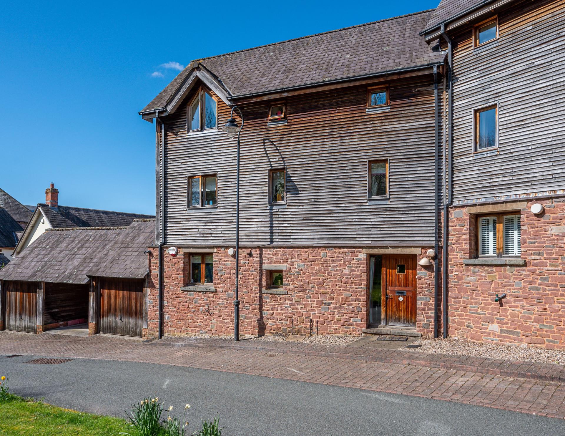 4 bedroom House for sale in Crickhowell