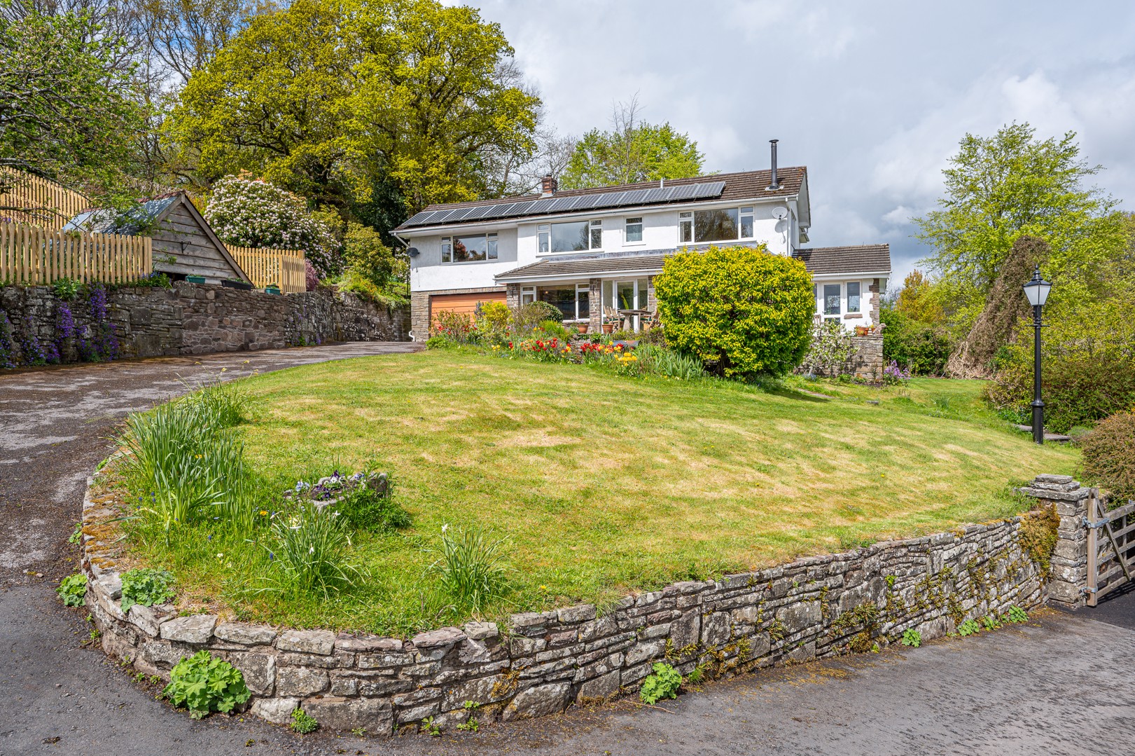 4 bedroom House for sale in Crickhowell