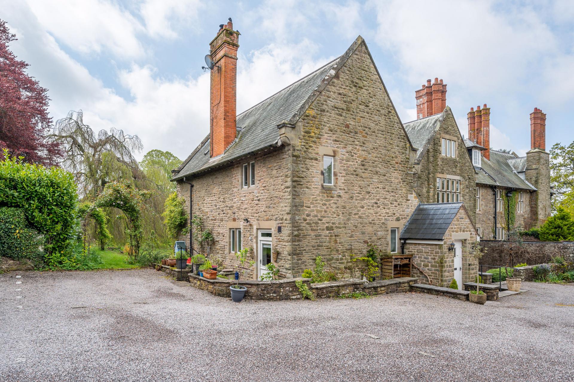 3 bedroom House for sale in Abergavenny