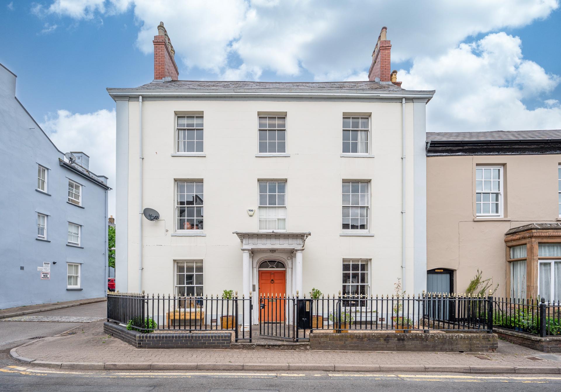 House for sale with 4 bedrooms, Lower Monk Street, Abergavenny Fine