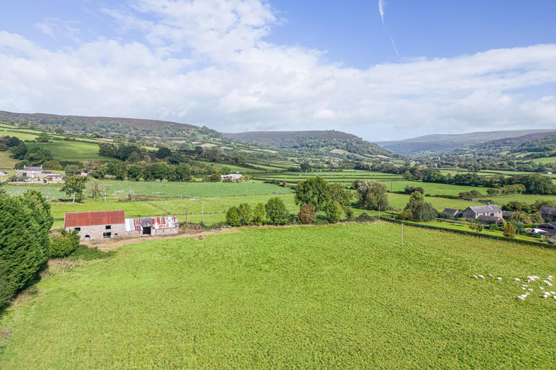 Detached House for sale with 5 bedrooms, Cwmdu, Crickhowell Fine