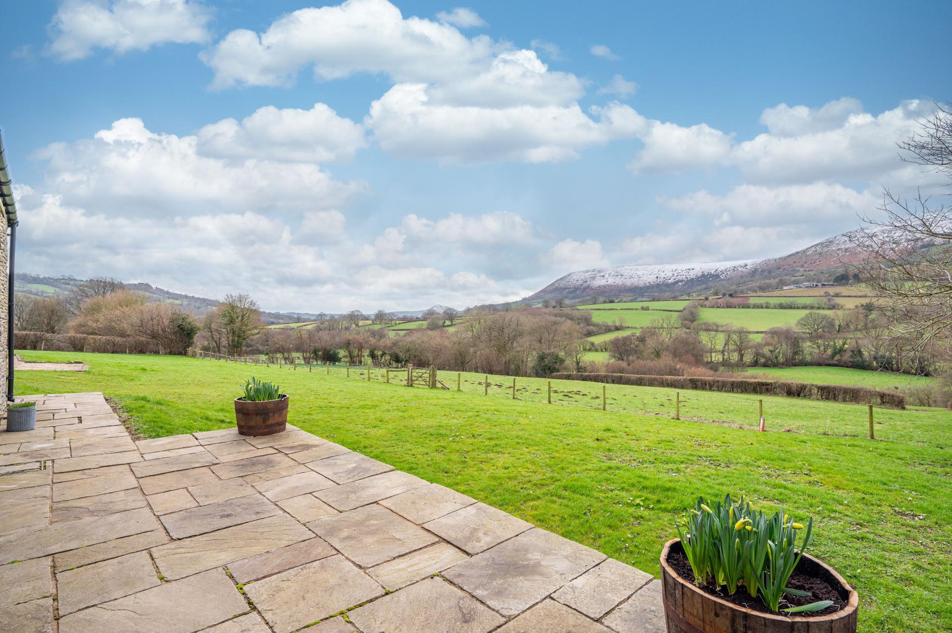 House for sale with 3 bedrooms, Longtown, Herefordshire Fine & Country