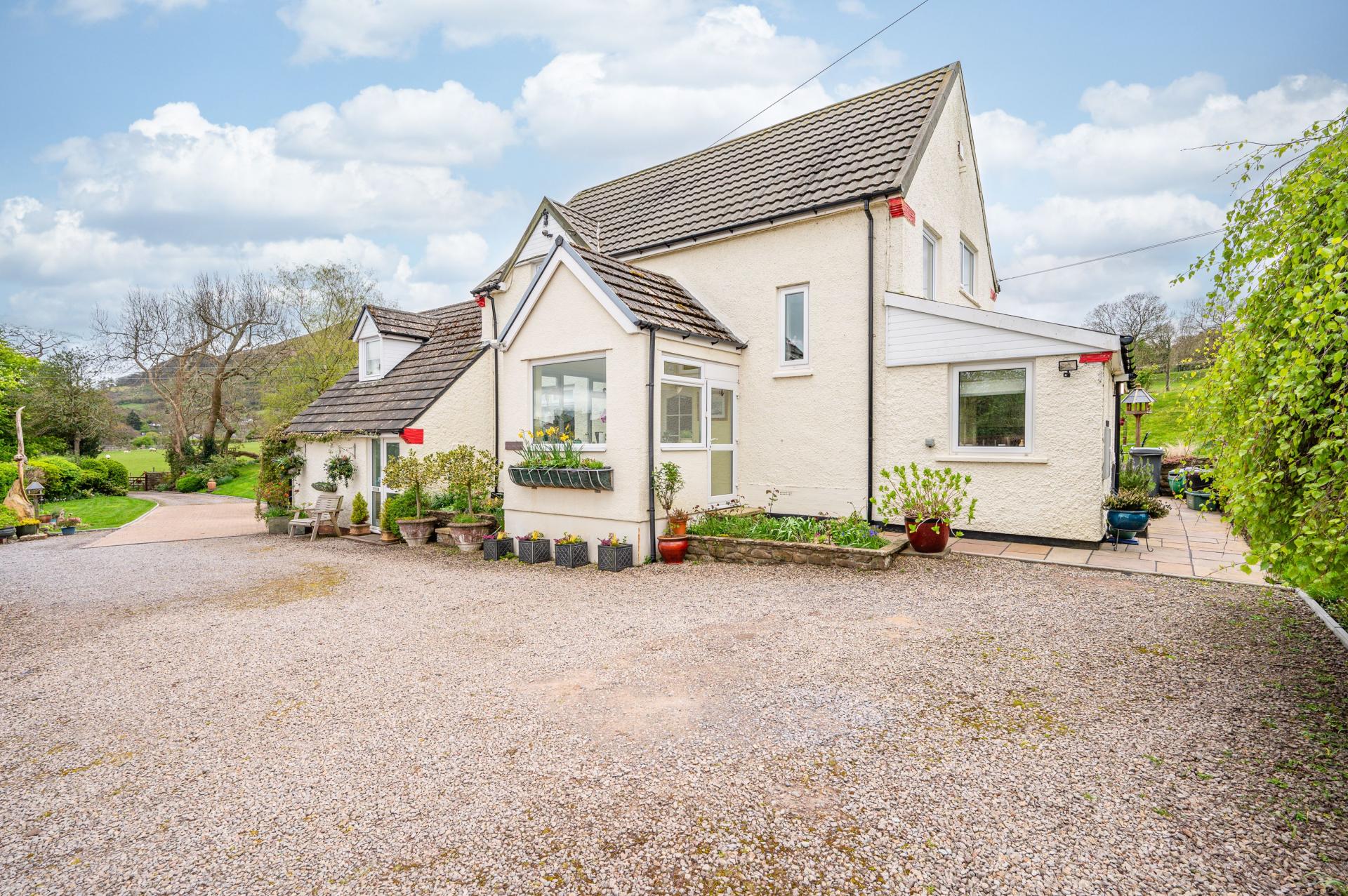 House for sale with 4 bedrooms, Govilon, Abergavenny Fine & Country