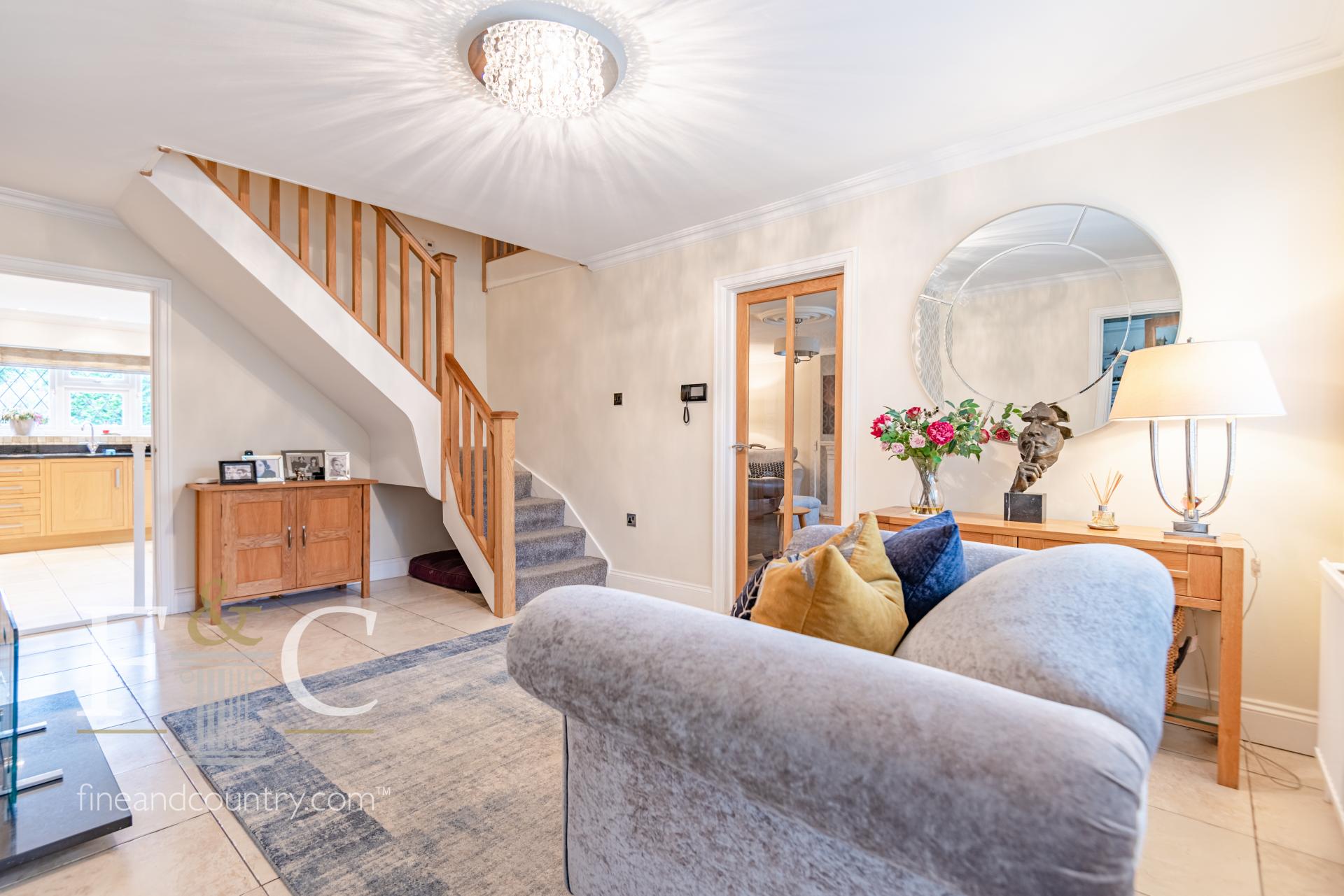 Detached House for sale with 5 bedrooms, Middle Street, Nazeing Fine