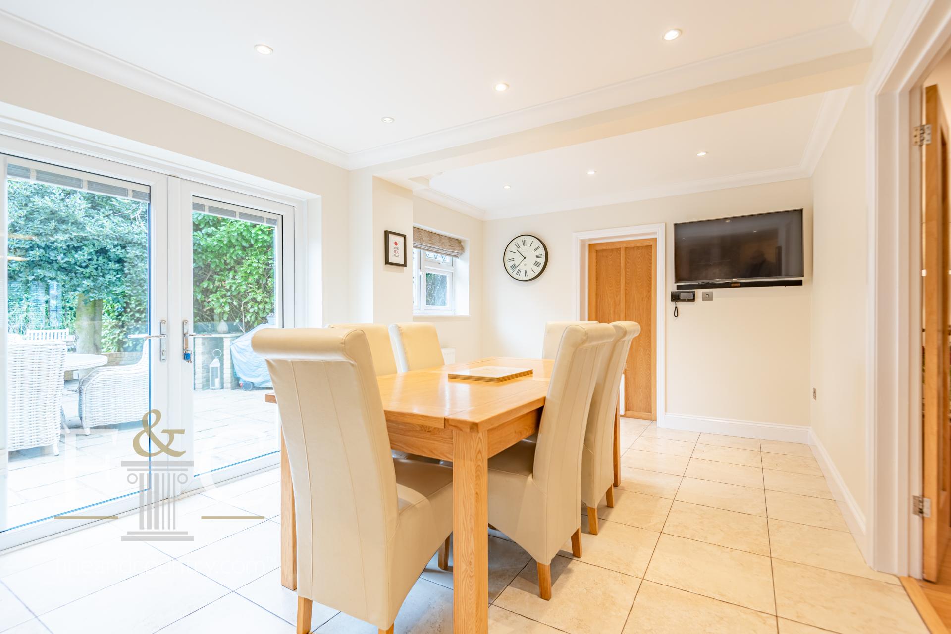 Detached House for sale with 5 bedrooms, Middle Street, Nazeing Fine