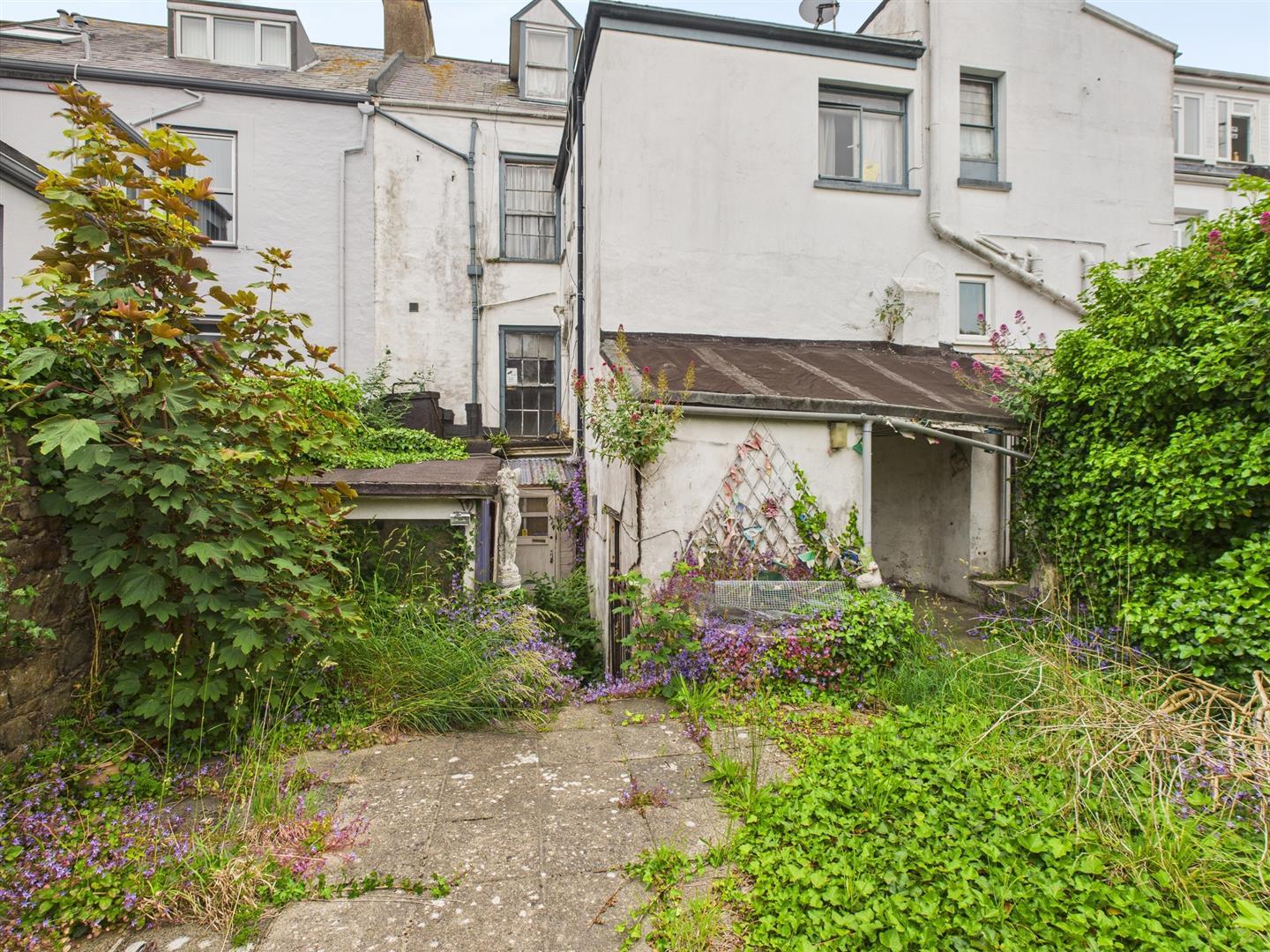 Guest House for sale with 6 bedrooms, Town House In St Helier | Fine & Country