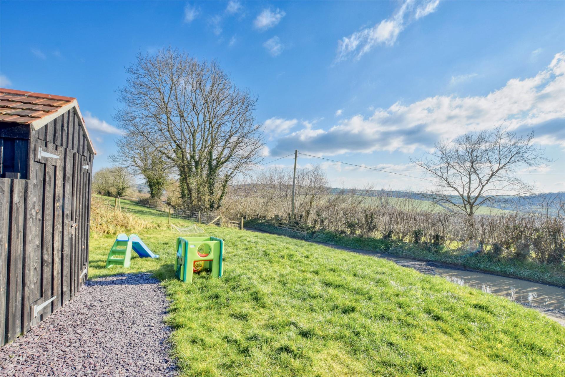 SemiDetached House for sale with 5 bedrooms, Swimbridge, Barnstaple