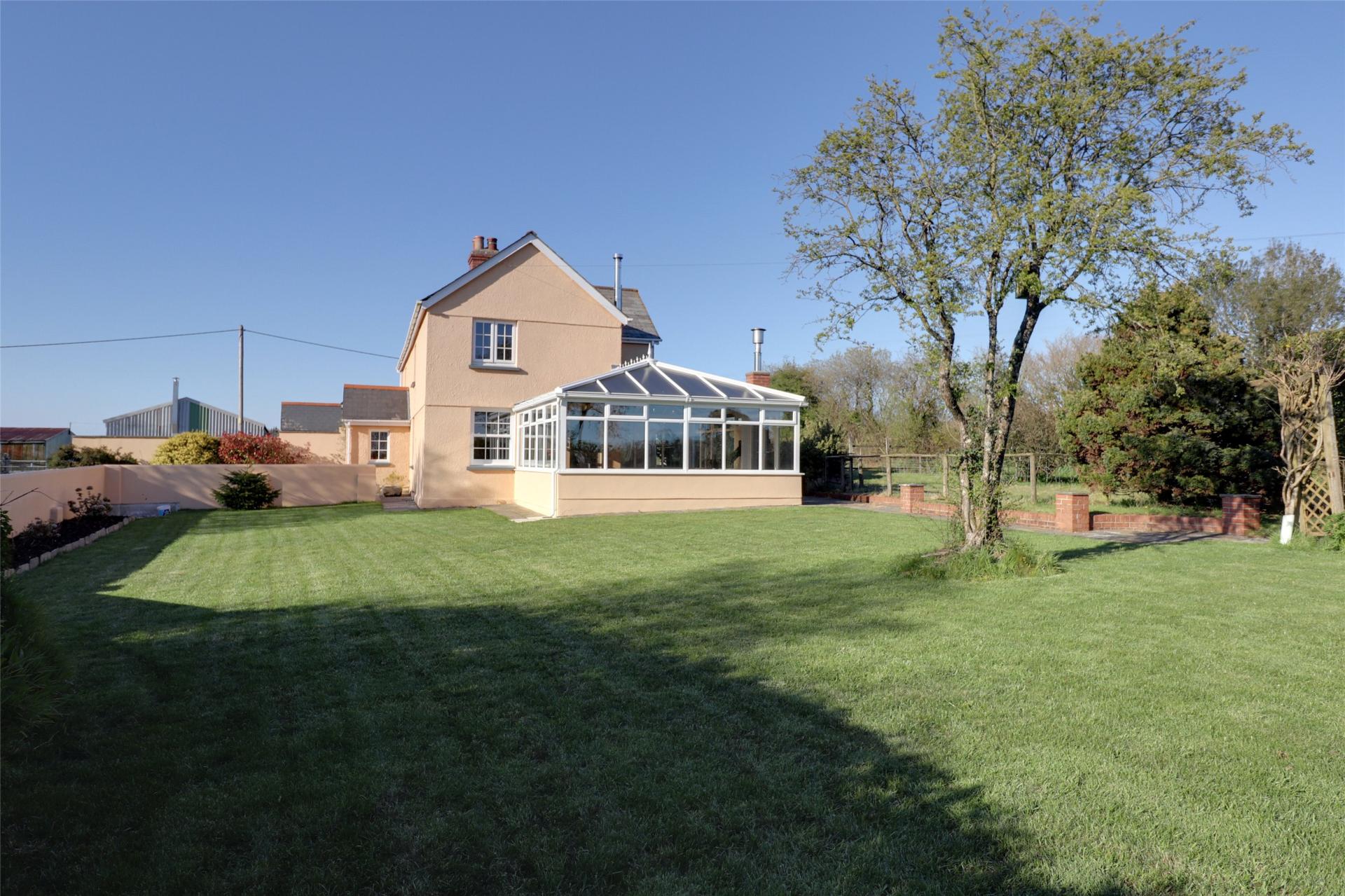 4 bedroom Detached House for sale in Devon